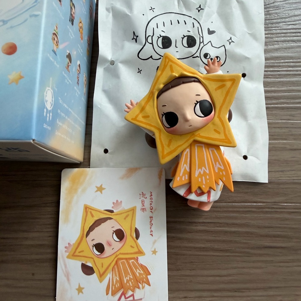 POP MART Nyota We Are All Stars “Meteor Shower” figure